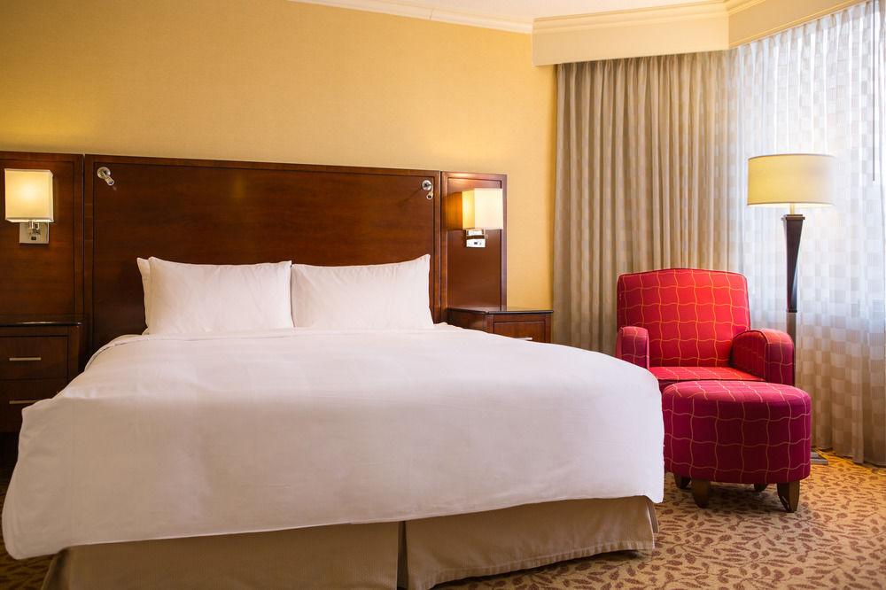 Hotel Crystal Gateway Marriott à Arlington Extérieur photo
