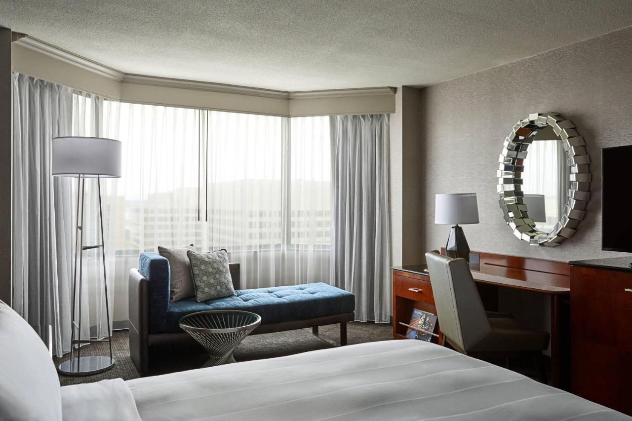 Hotel Crystal Gateway Marriott à Arlington Extérieur photo