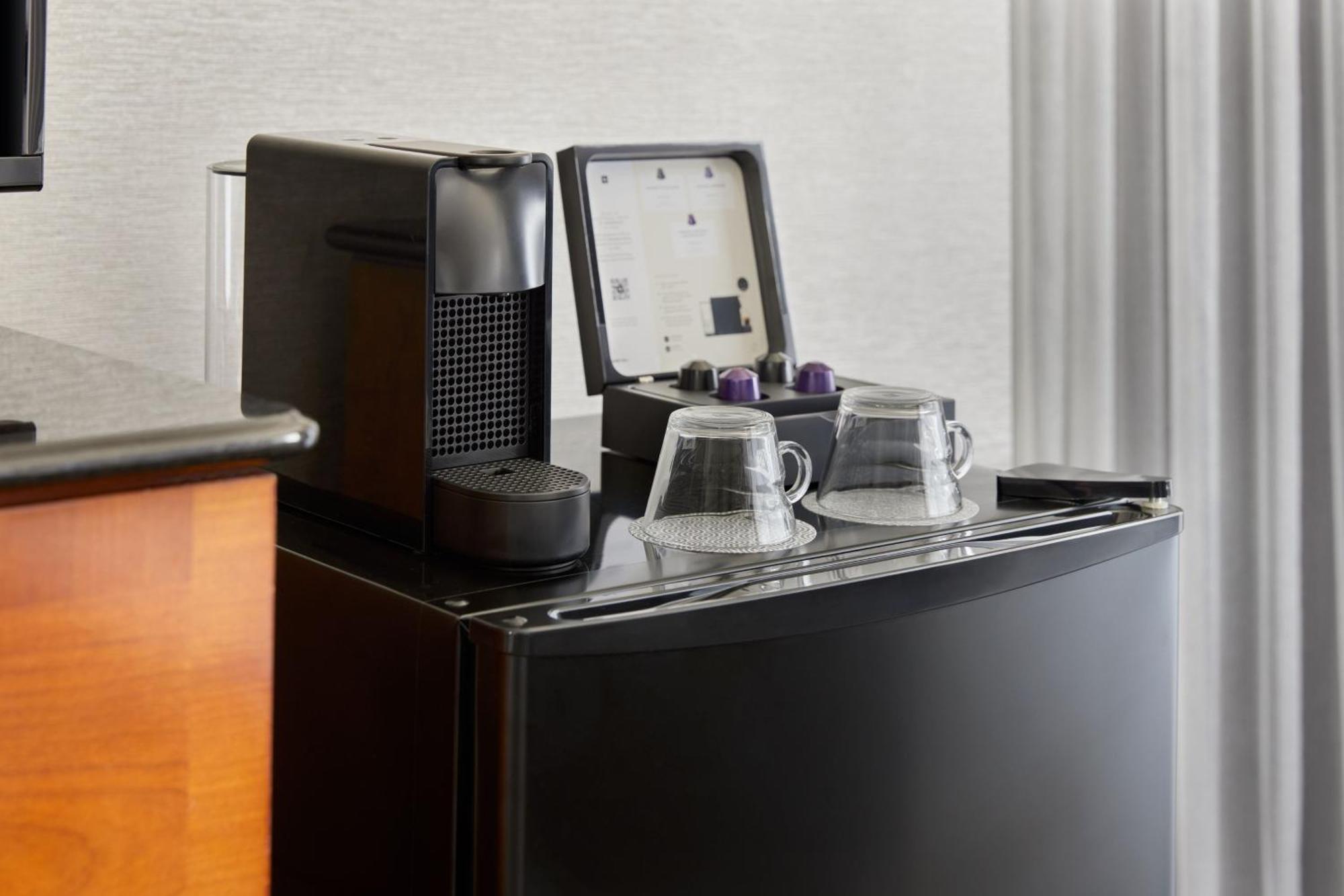 Hotel Crystal Gateway Marriott à Arlington Extérieur photo